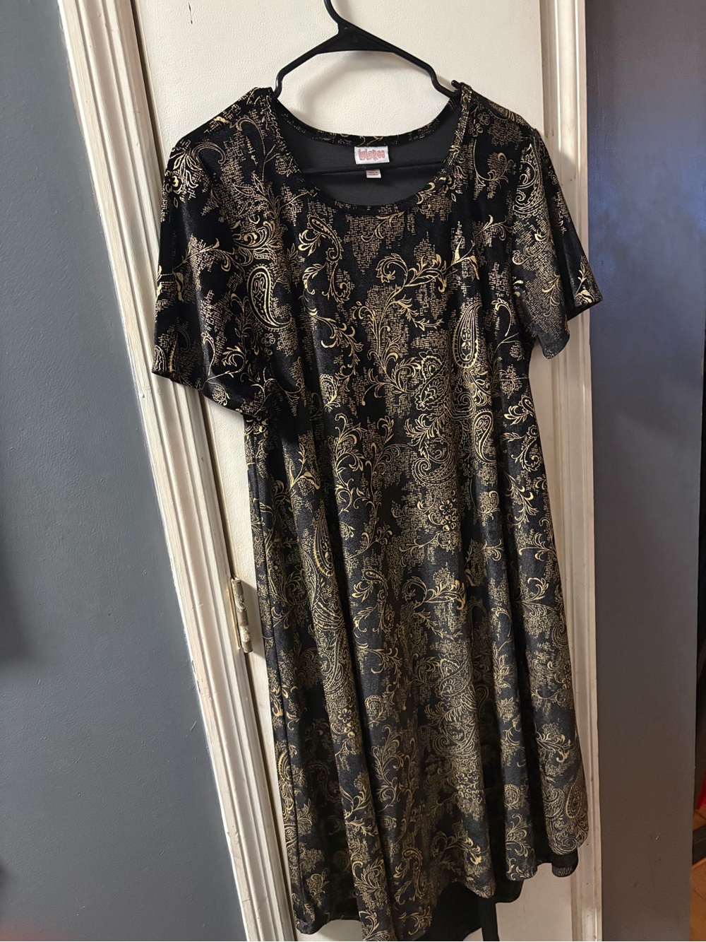 LuLaRoe Black Dress with Gold Paisley Print Midi size XL